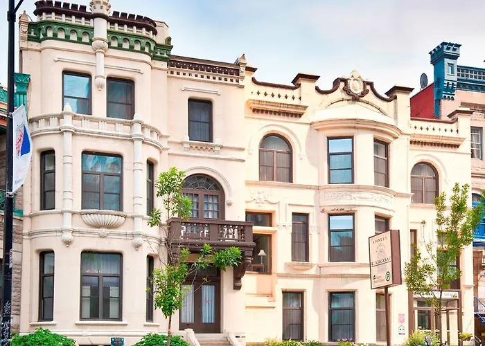 Hotel Chateau De L'Argoat Montreal