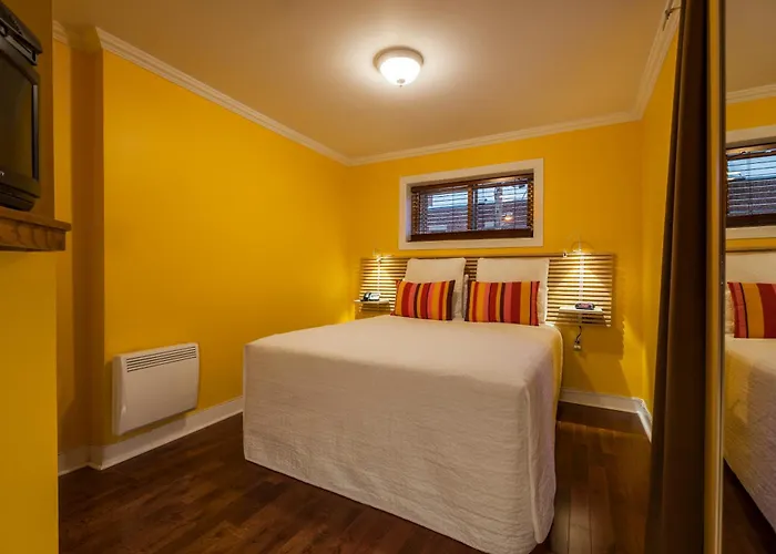 Hotel Chateau De L'Argoat Montreal